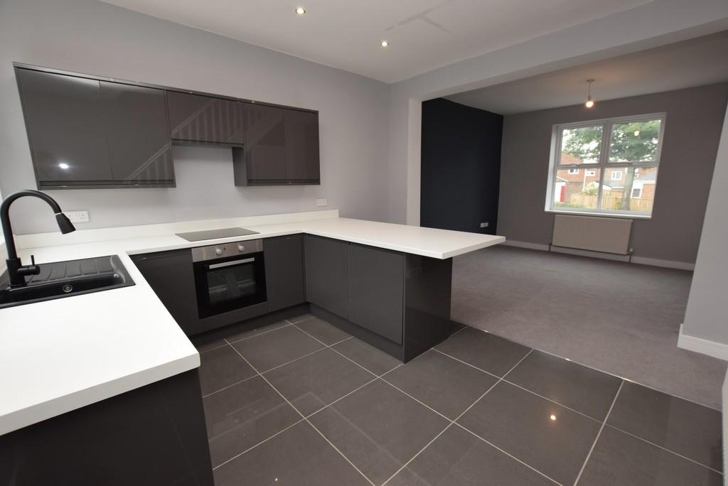 Gordon Terrace, Shield Row, Stanley 3 bed terraced house £575 pcm (£