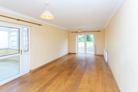57 Ridgeway, Hurst Green, Etchingham, TN19 7PJ