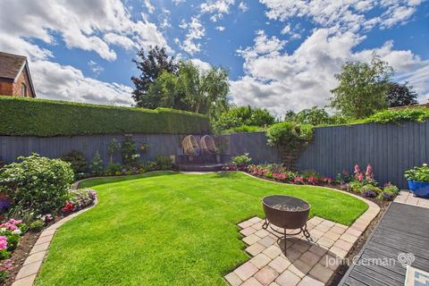 3 bedroom detached house for sale, St. Chad's Road, Lichfield