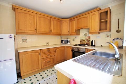 16 Kingfisher Way, Uttoxeter, ST14 8SX