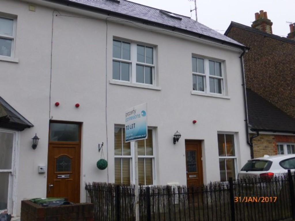 Cornfield Road, Reigate 2 bed £1,200 pcm (£277 pw)