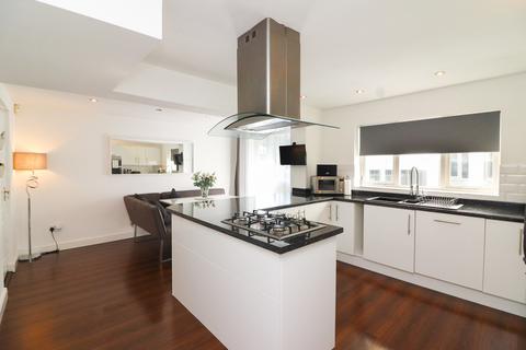 11a Moat Drive, Drayton Bassett, Tamworth, B78 3UG