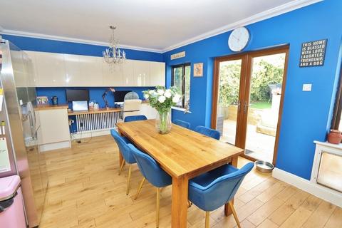 3 Heather Way, Romford, RM1 4SX