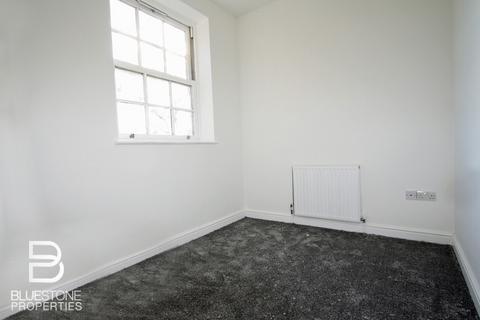 2 bedroom flat to rent, South End, Croydon