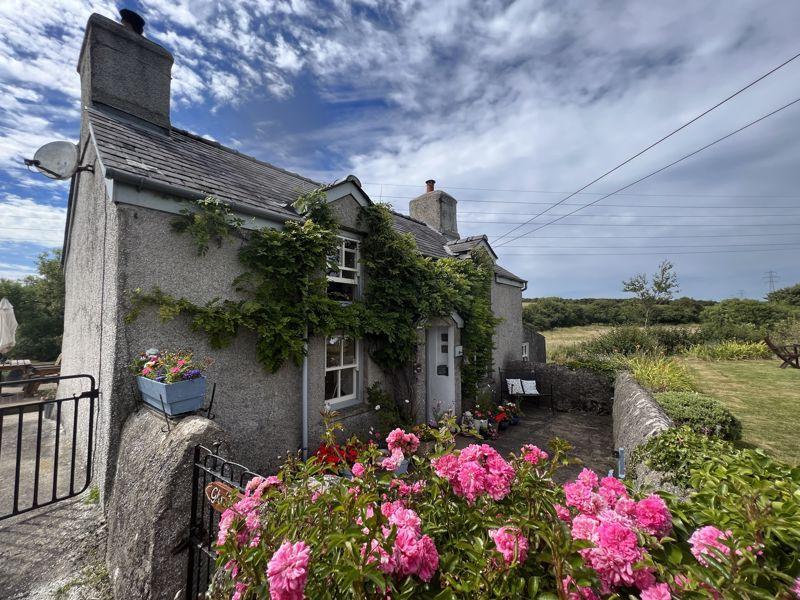 Llantrisant, Isle of Anglesey 2 bed property with land for sale £525,000