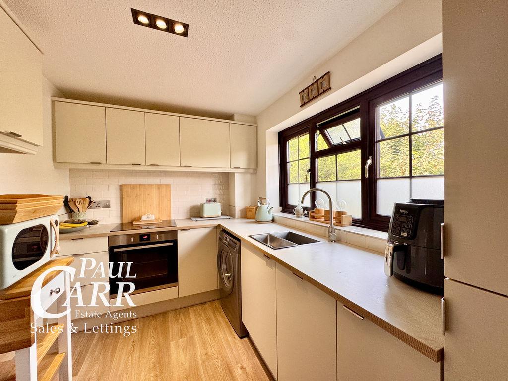 Apartment in Birmingham, Sutton Coldfield - View 4