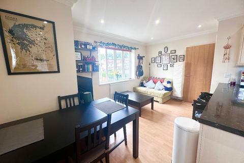 1 bedroom flat for sale, White Hart Road, Orpington, Kent, BR6 0HD