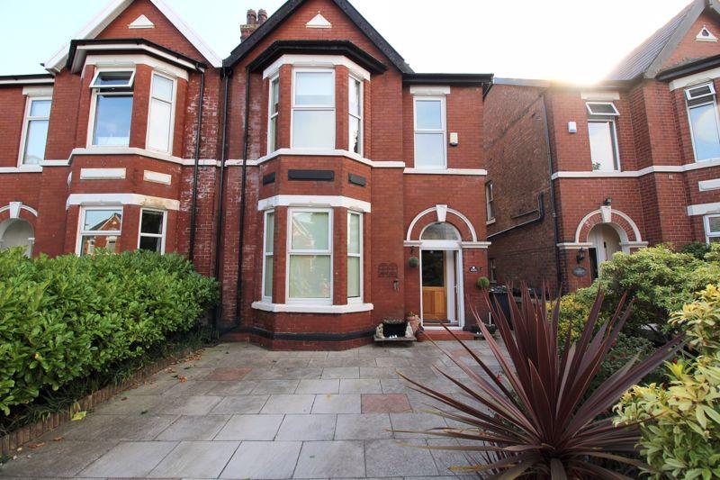 Cambridge Road, Southport 4 bed semidetached house £265,000