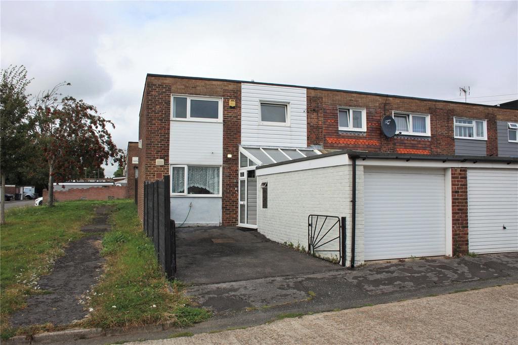 Totton Walk, Warren Park, Havant, PO9 3 bed end of terrace house £220,000