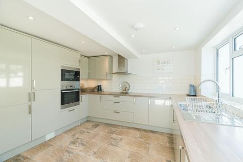 4 Barretts Row, Wendlebury, Bicester, OX25 2PH