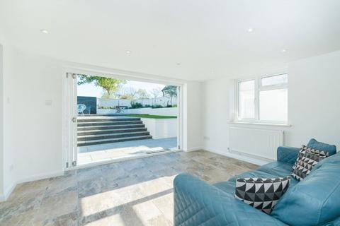 4 Barretts Row, Wendlebury, Bicester, OX25 2PH