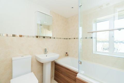 4 Barretts Row, Wendlebury, Bicester, OX25 2PH