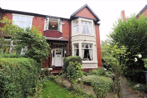 19 Green Walk, Manchester, M16 9RE