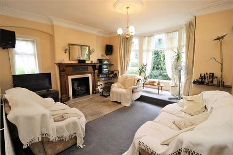 19 Green Walk, Manchester, M16 9RE