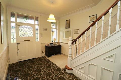 19 Green Walk, Manchester, M16 9RE