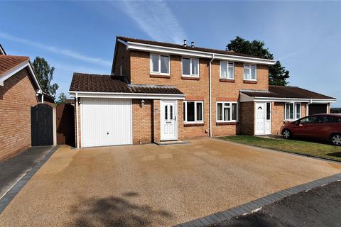 5 Fakenham Drive, Hereford, HR4 9UG
