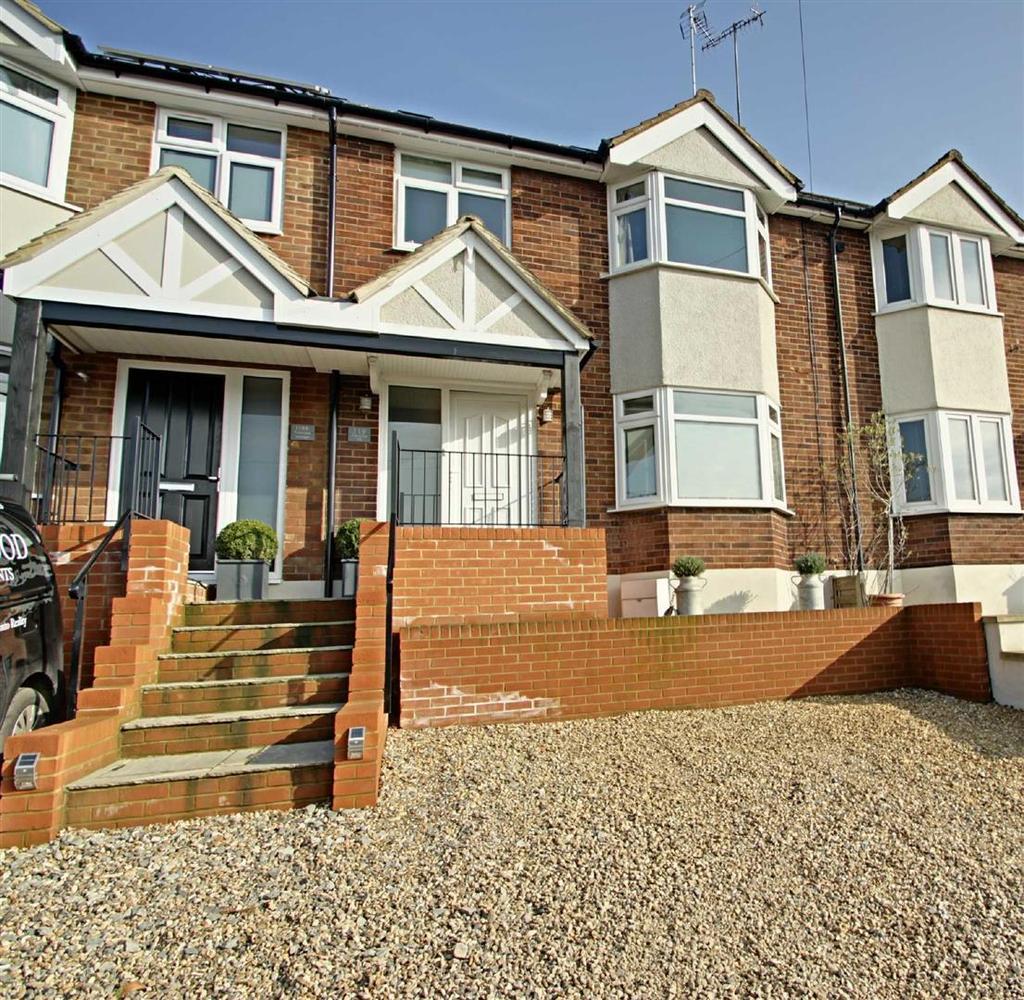 Primrose Hill, Kings Langley 4 bed terraced house £1,950 pcm (£450 pw)