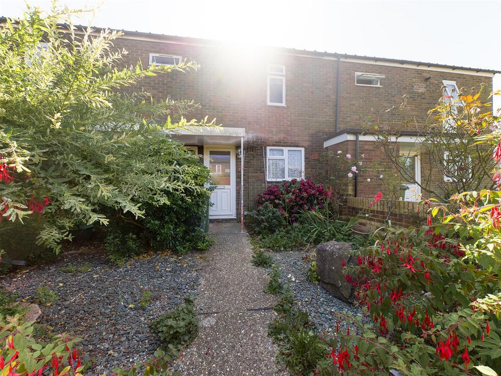 Falkland Road, Basingstoke 3 bed terraced house £245,000