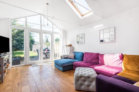 30 James Road, Peasmarsh, Guildford, GU3 1NF