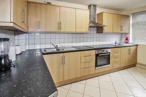 7 bedroom end of terrace house for sale - Colchester Street, Coventry