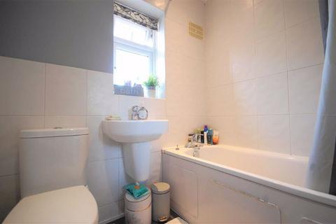 42 Brackenbridge Drive, Ruislip, HA4 0LZ