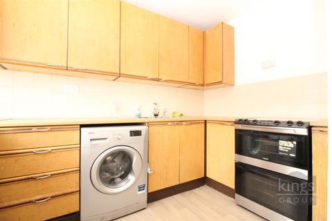 198 Shawbridge, Harlow, CM19 4NT