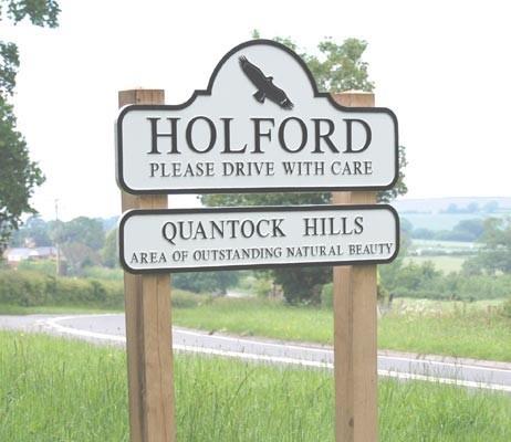 Holford Sign 1.jpg