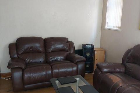 135 Aldermans Drive, Peterborough, PE3 6BB