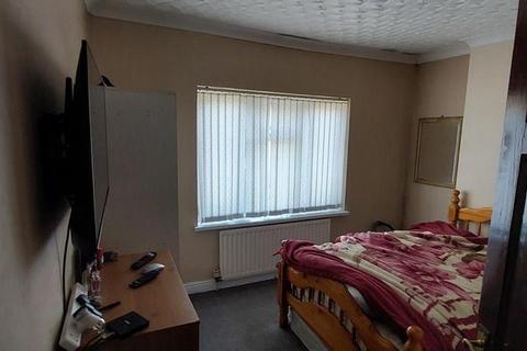 135 Aldermans Drive, Peterborough, PE3 6BB