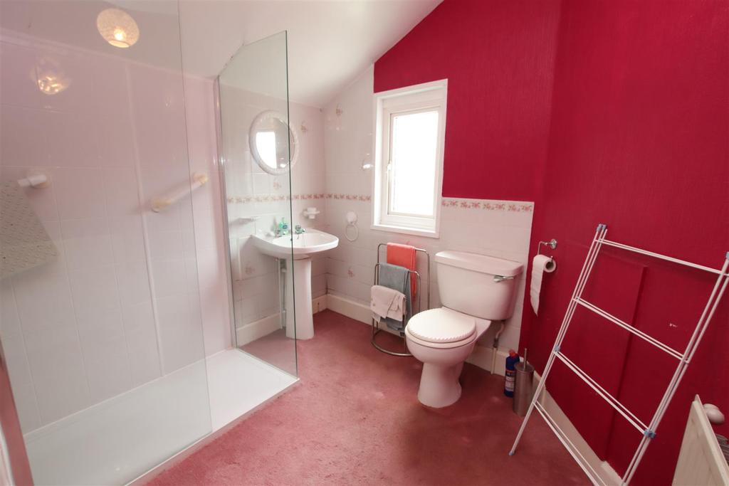 Shower Room.JPG