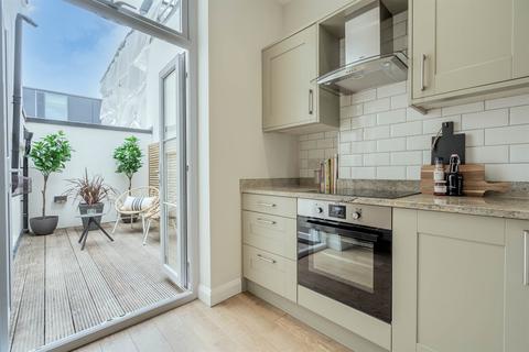 324a Portobello Road, London, W10 5RU