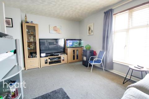 1 Campania Grove, Luton, LU3 4DD