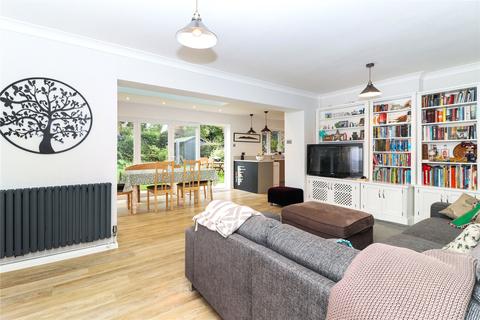 3 Hearnes Meadow, Seer Green, Beaconsfield, HP9 2YH