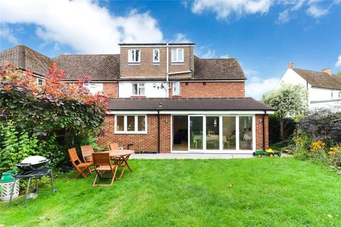 3 Hearnes Meadow, Seer Green, Beaconsfield, HP9 2YH