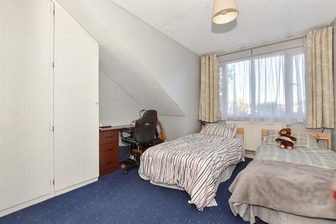 1 bedroom flat for sale, Westward Road, Chingford