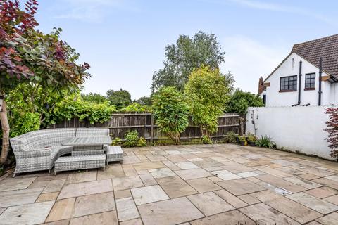 Torduff Pickhurst Rise, West Wickham, BR4 0AA