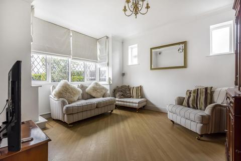 Torduff Pickhurst Rise, West Wickham, BR4 0AA