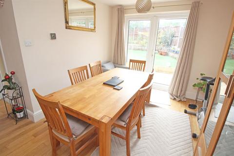 12 Sheepcroft Hill, Stevenage, SG2 9PS