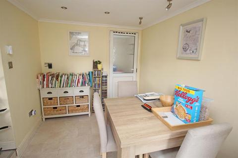 12 Sheepcroft Hill, Stevenage, SG2 9PS