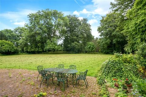 The Stables Cornhill, Pattishall, Towcester, NN12 8LQ