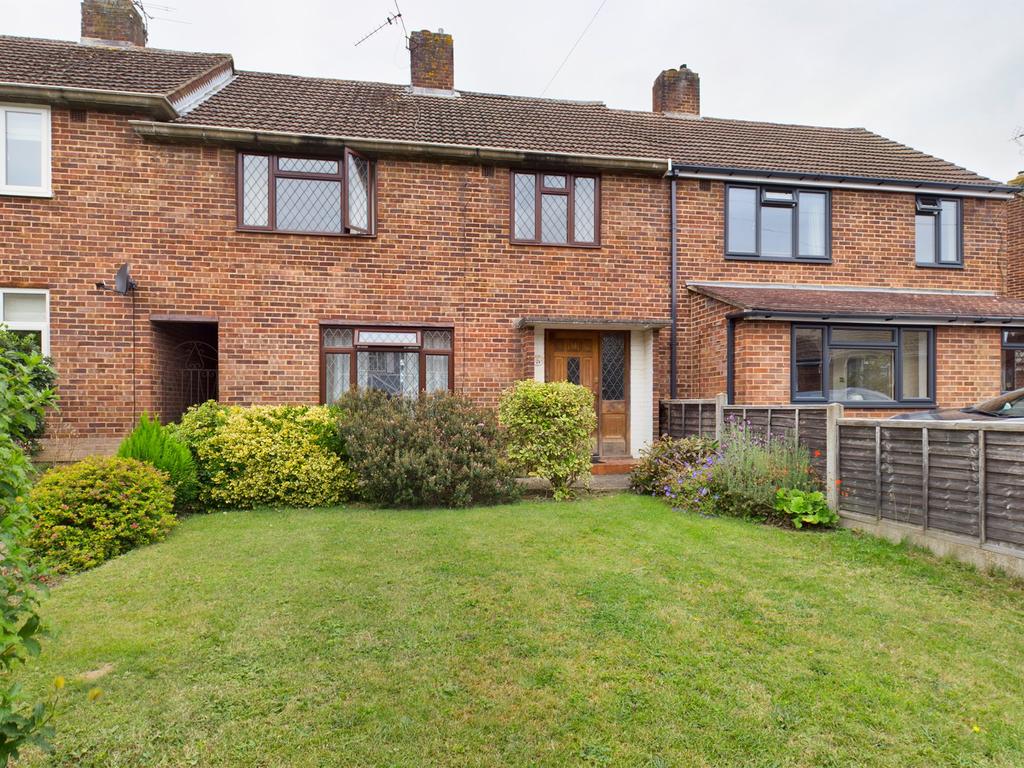 Franklands Drive, Addlestone, Surrey... 4 bed terraced house £459,950