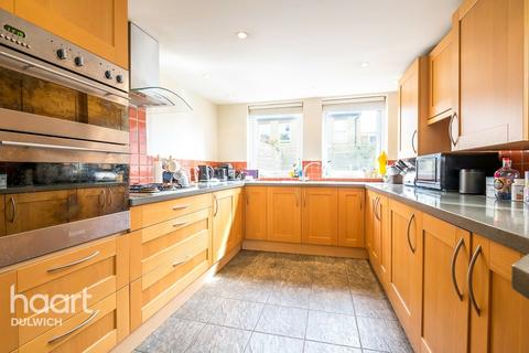 37 Darrell Road, London, SE22 9NJ