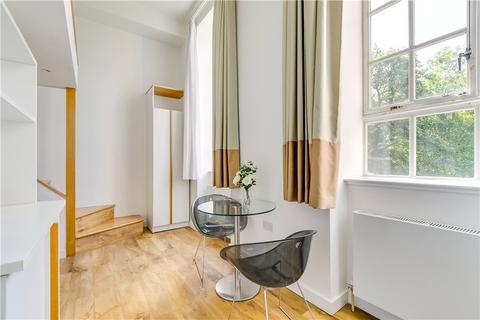 Studio to rent, Princess Beatrice House, Chelsea, London, SW10