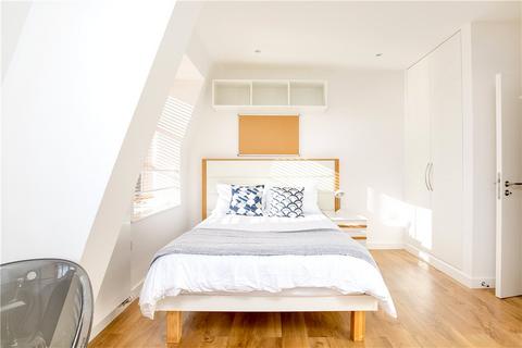 Studio to rent, Princess Beatrice House, Chelsea, London, SW10