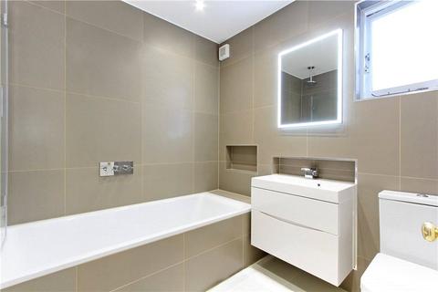 8 Thornton Road, London, SW19 4NE