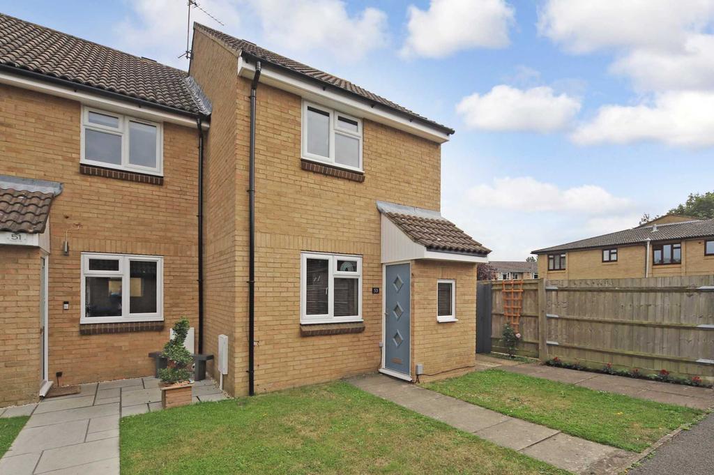 Gwynne Close, Tring 2 bed end of terrace house £375,000