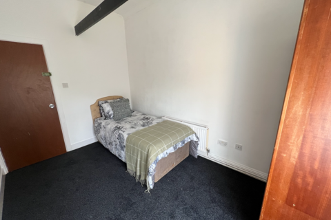 House share to rent, Westlode Street, Spalding