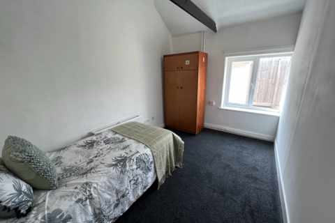 House share to rent, Westlode Street, Spalding