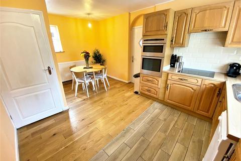 24 Grange Crescent, Thurnscoe, Rotherham, S63 0EA