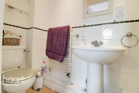 27 Birch Covert, Thetford, IP24 2UL
